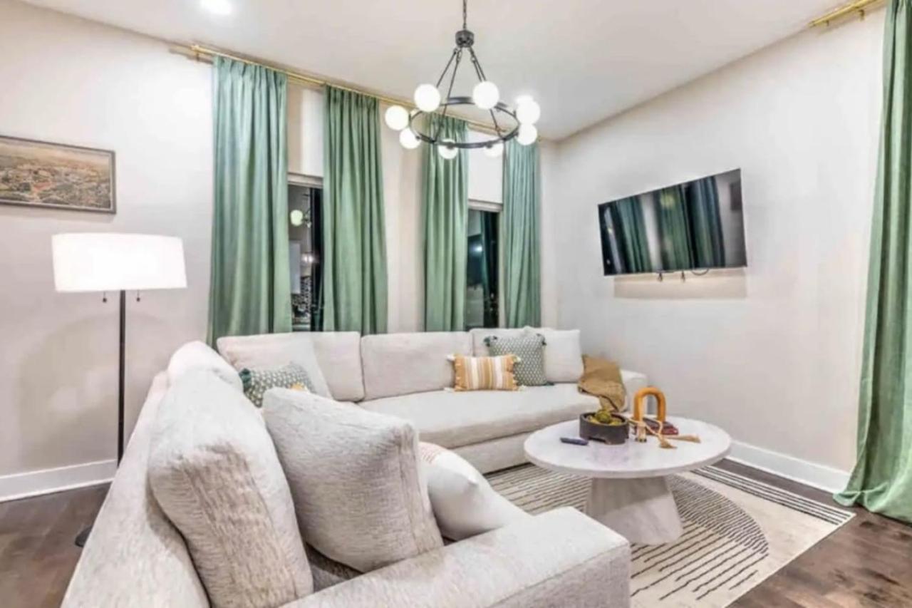 Luxury Four-Story Home, Rooftop Deck With Views, Pingpong! Sleeps 12! Nashville Exteriör bild
